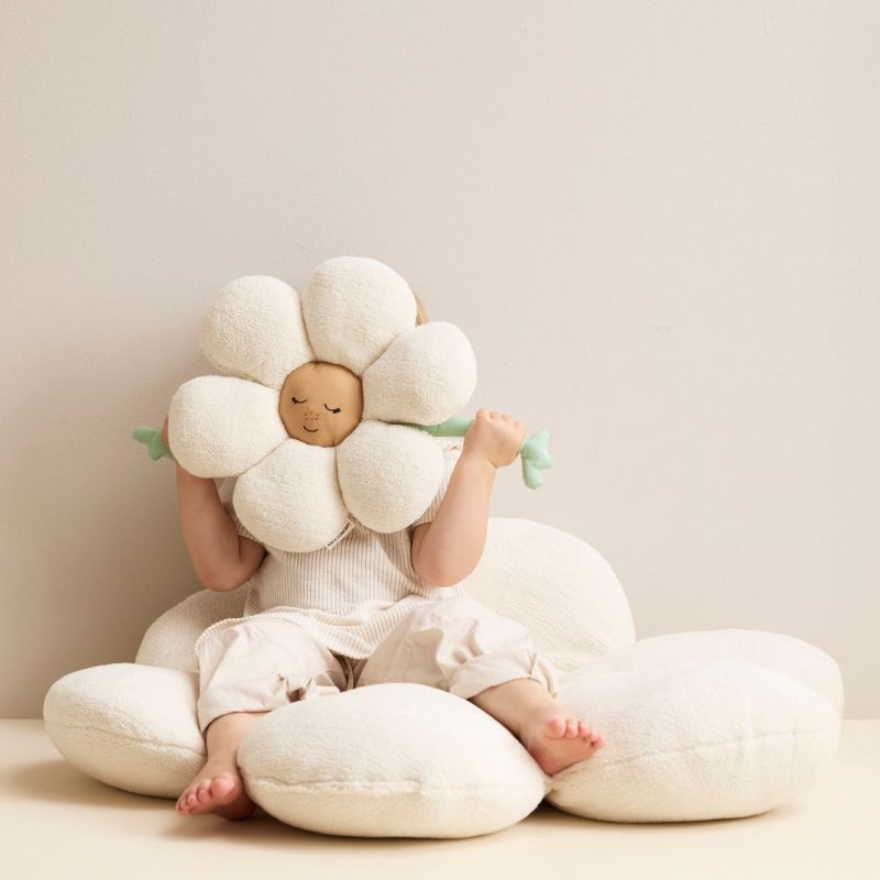 Coussin Smiling Flower Kid's Concept Ambiance 2