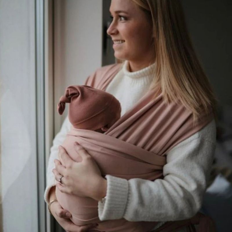 Bonnet de naissance côtelé Cedar Mushie Ambiance 2