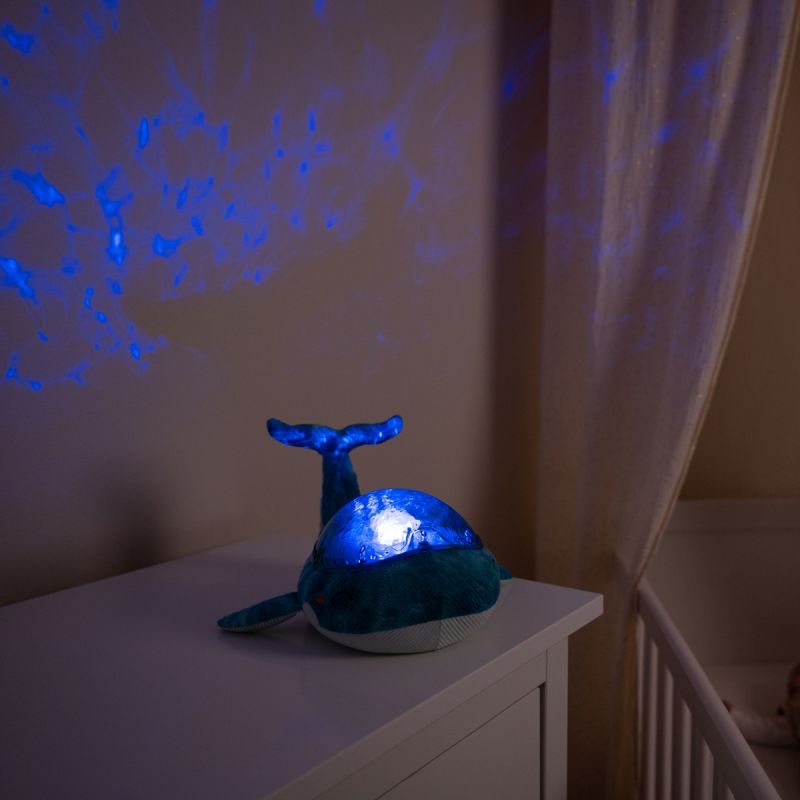 Veilleuse peluche Tranquil Whale Blue (rechargeable) Cloud B Ambiance 5