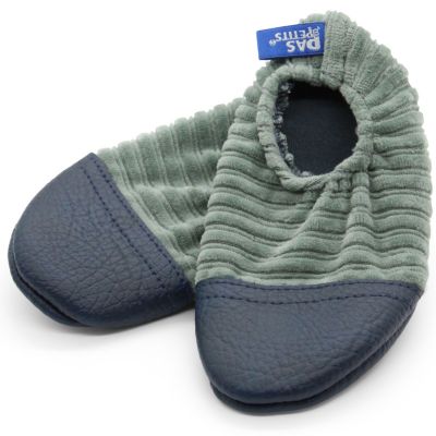 Chaussons Les Petits Velours Gris Vert (pointures 18-20) Les Pas Petits