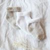 Lot de 3 paires de chaussettes beige et blanc (0-6 mois) Trois Kilos Sept Ambiance 2
