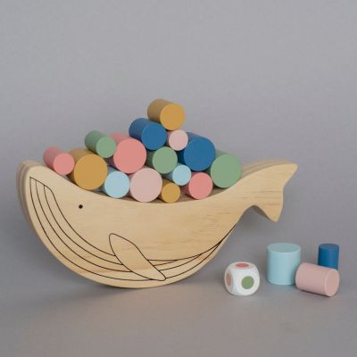 Jeu d'équilibre en bois baleine