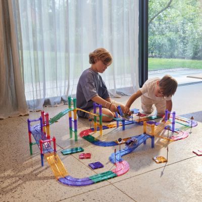 Grand kit de construction magnétique Circuit de voitures Pastel (80 pièces)