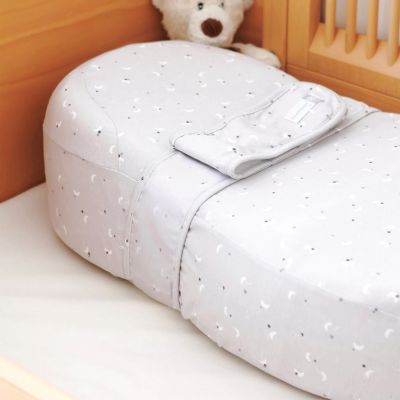 Réducteur de lit Cocoonababy 10° Moon et stars