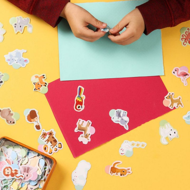 Ma pochette 100 gommettes Les bébés animaux Auzou Editions Ambiance 3