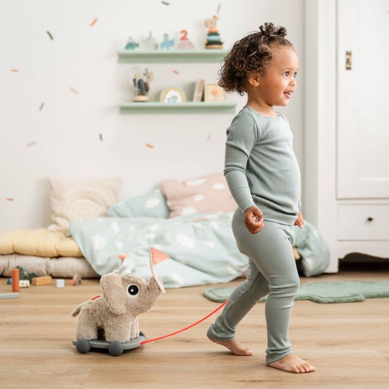 Jouet à tirer 2-en-1 Elphee Sable Done by Deer Ambiance 5