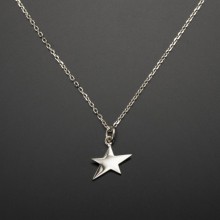 Collier étoile filante (argent 925°)  par Millésime