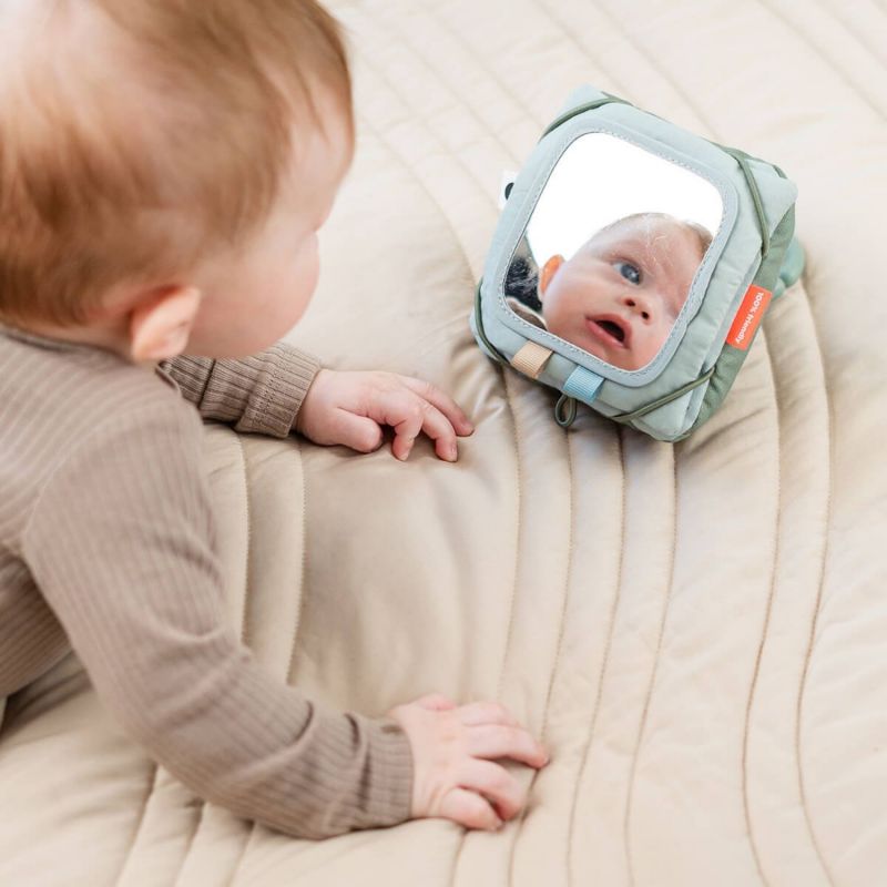 Support de cartes à motifs contrastés Tiny farm Vert Done by Deer Produit 8