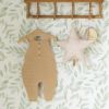 Salopette en maille Sable (1-3 mois) Trois Kilos Sept Ambiance 5
