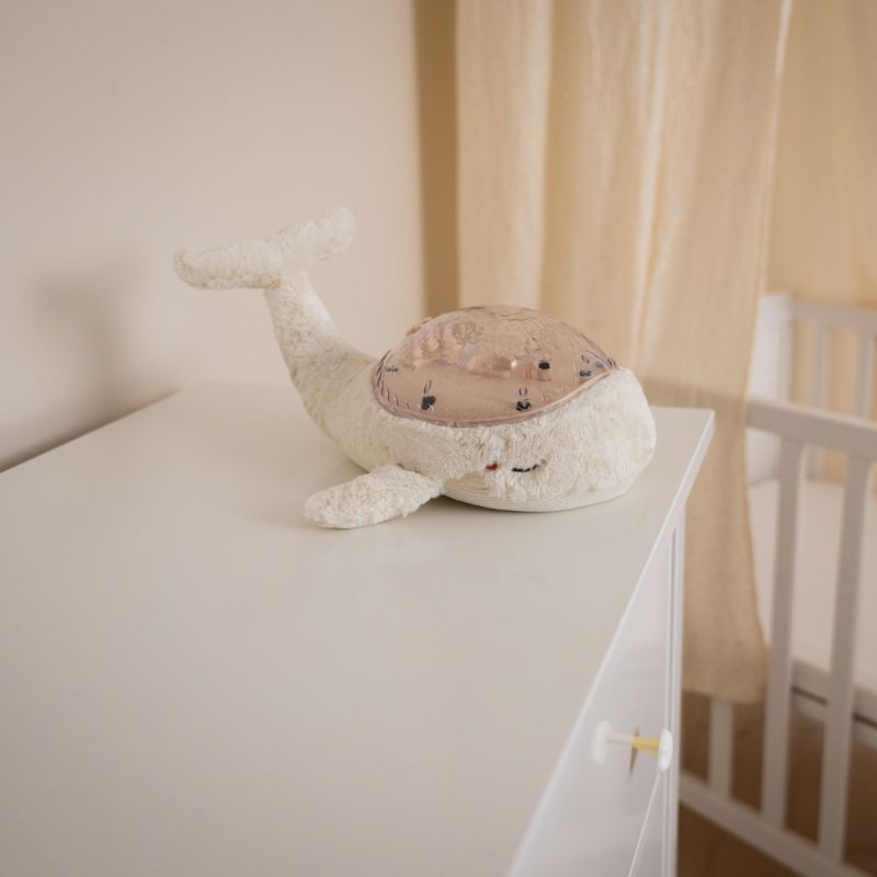Veilleuse peluche Tranquil Whale White (rechargeable) Cloud B Ambiance 4