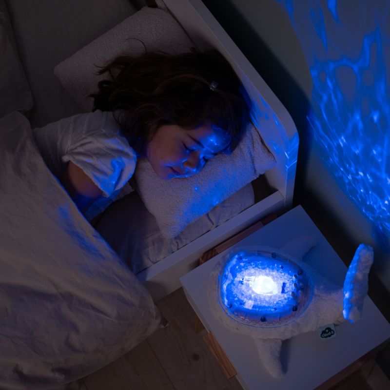 Veilleuse peluche Tranquil Whale White (rechargeable) Cloud B Ambiance 6