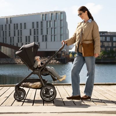 Poussette citadine TRIV LX Caviar