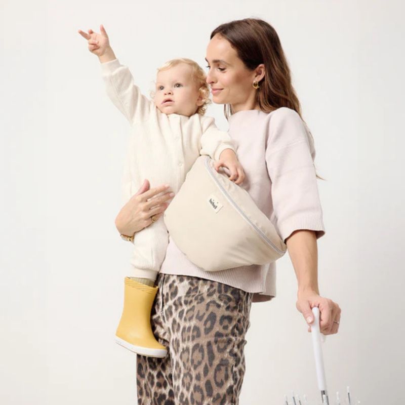 Banane à langer Imper' latte BEBEL Ambiance 3