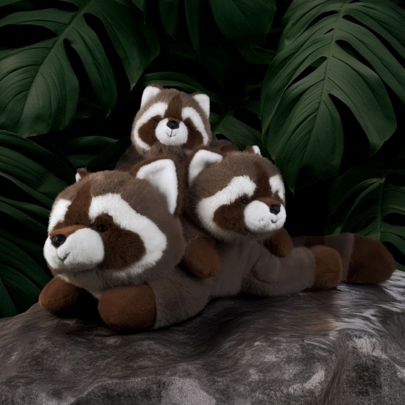 Peluche lestée VASCO LE RATON LAVEUR (32 cm) Histoire d'Ours Ambiance 5