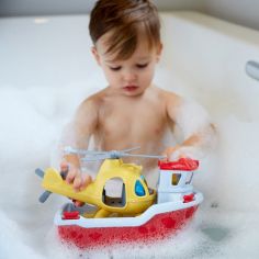 Bateau de sauvetage et hélicoptère