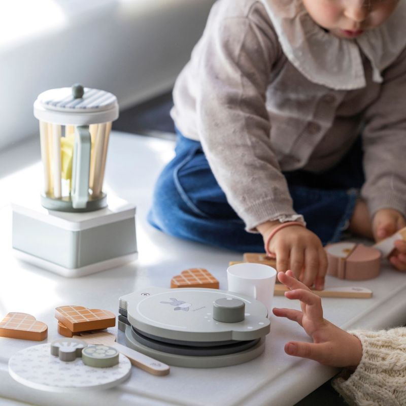 Mixeur en bois Botton Walking Mum Ambiance 3