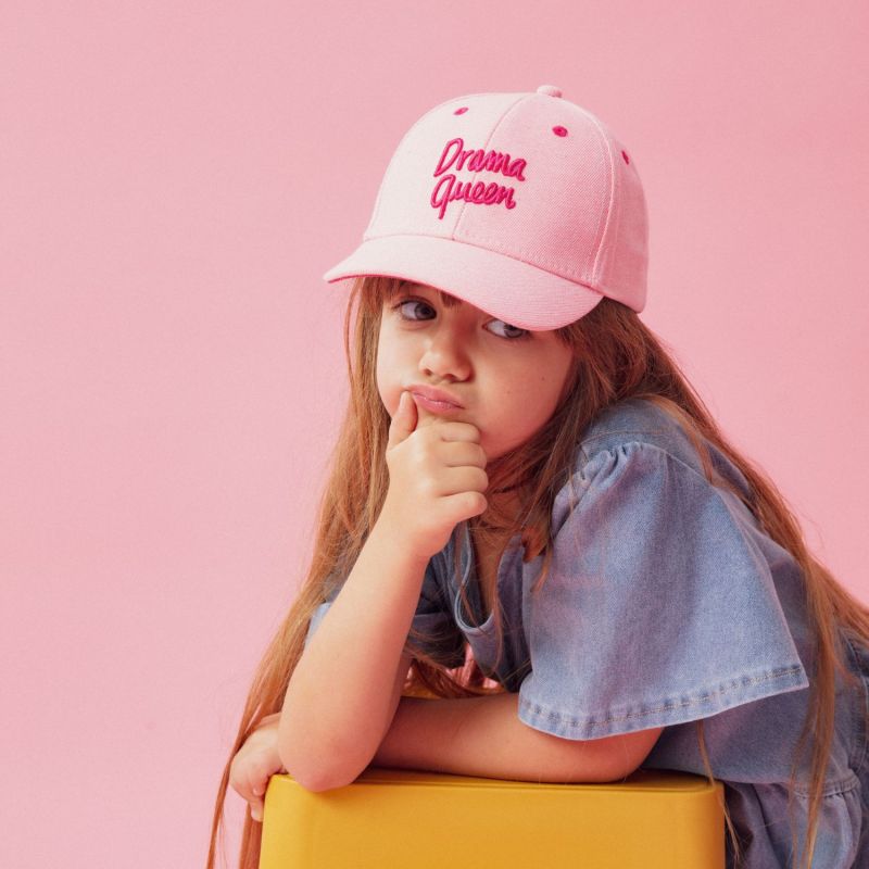 Casquette enfant Drama Queen denim rose (7-12 ans) Chamaye Ambiance 2