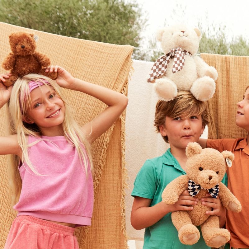 Peluche Norman l'ours chic (32 cm) BT Chaps Ambiance 4