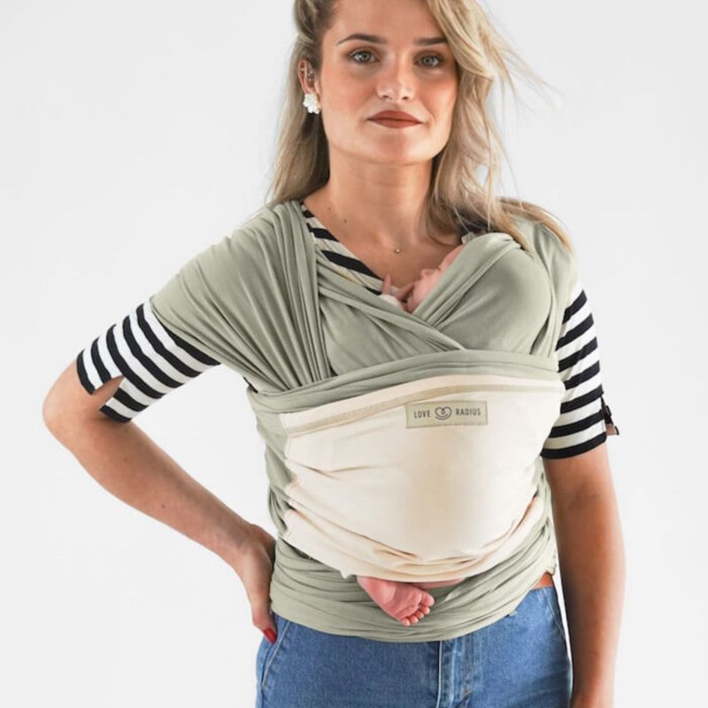 Echarpe de portage L'Originale Argile poche Crème Love Radius Ambiance 4