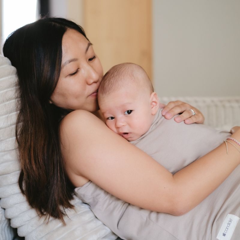 Bandeau de peau à peau tube beige (S/M) Candide Ambiance 4