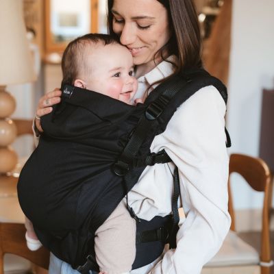 Porte bébé préformé Néo+ Noir V2