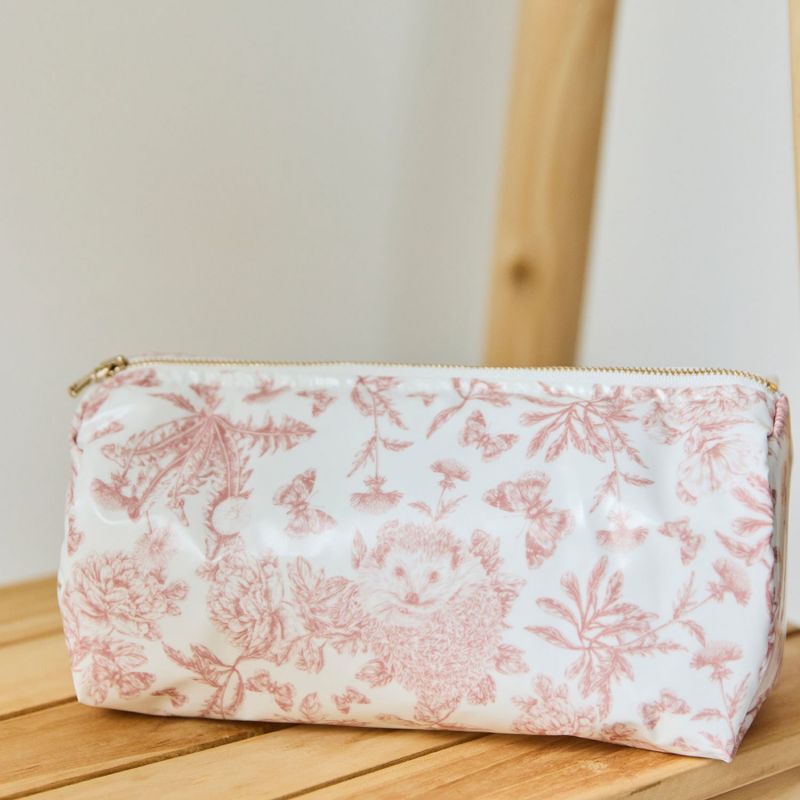 Trousse de toilette enduite Toile de Jouy rose thé (25 cm) Tartine et Chocolat Ambiance 2