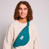 Sac banane Sasha L Bleu Paon Hindbag Ambiance 2