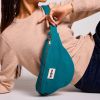 Sac banane Sasha L Bleu Paon Hindbag Ambiance 4