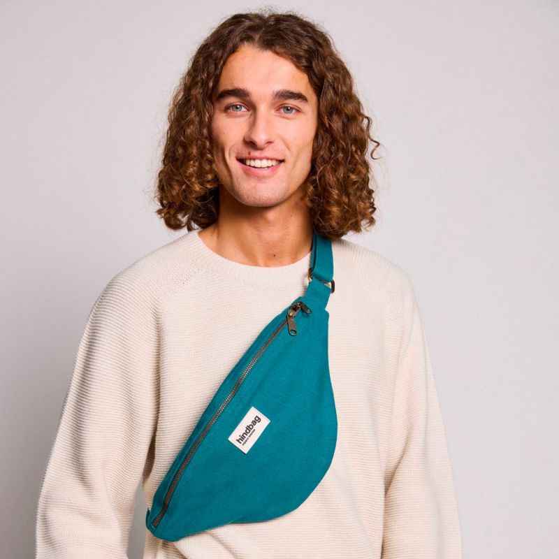 Sac banane Sasha L Bleu Paon Hindbag Ambiance 2