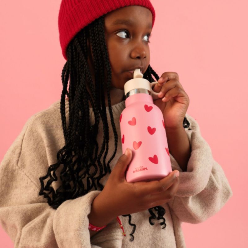 Gourde isotherme Coeurs Rouges (350 ml) Atelier Wagram Ambiance 2