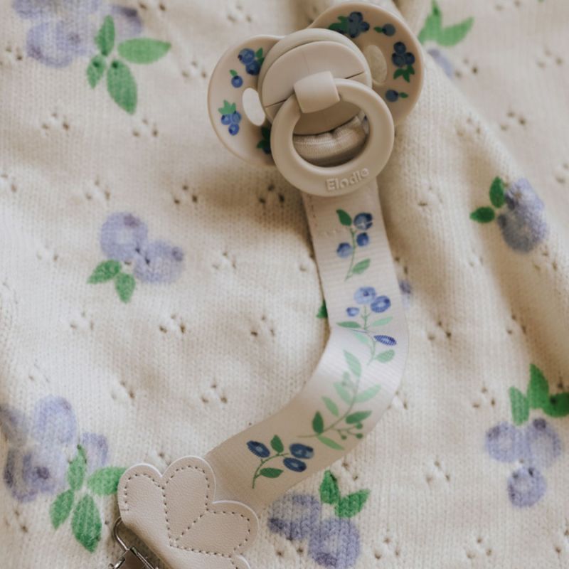 Attache sucette Wood Blueberry Bliss Elodie Details Ambiance 5