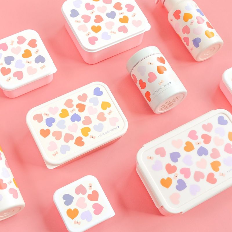 Lunch box en acier inoxydable Cœurs A Little Lovely Company Ambiance 6