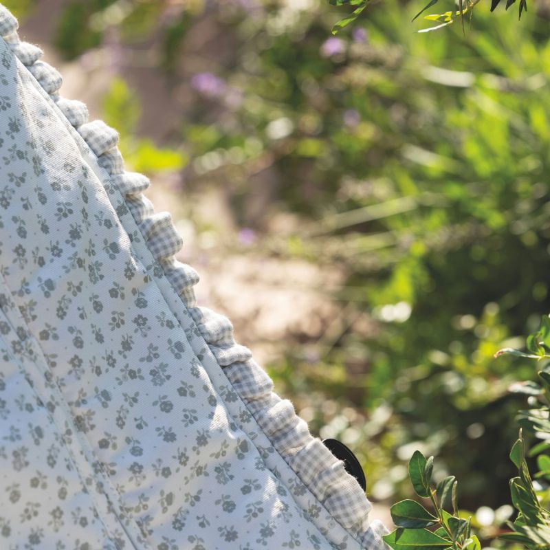 Assise pour poussette Little Bloom Fleurs Gris Pasito a pasito Ambiance 9