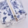 Trousse de toilette enduite Toile de Jouy bleu marine (25 cm) Tartine et Chocolat Ambiance 5