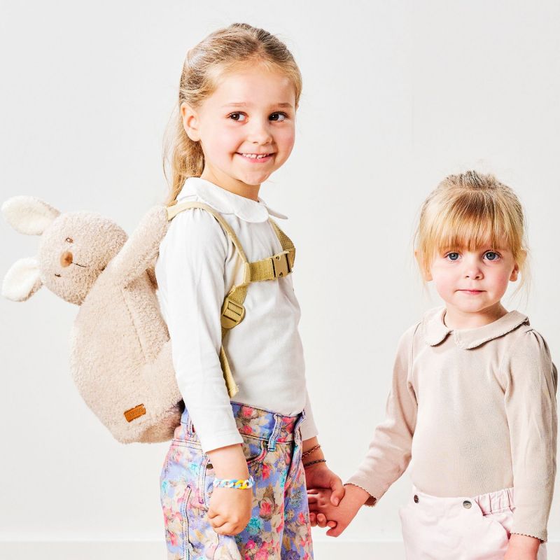 Sac à dos peluche Teddy Lapin Beige Nattou Ambiance 5