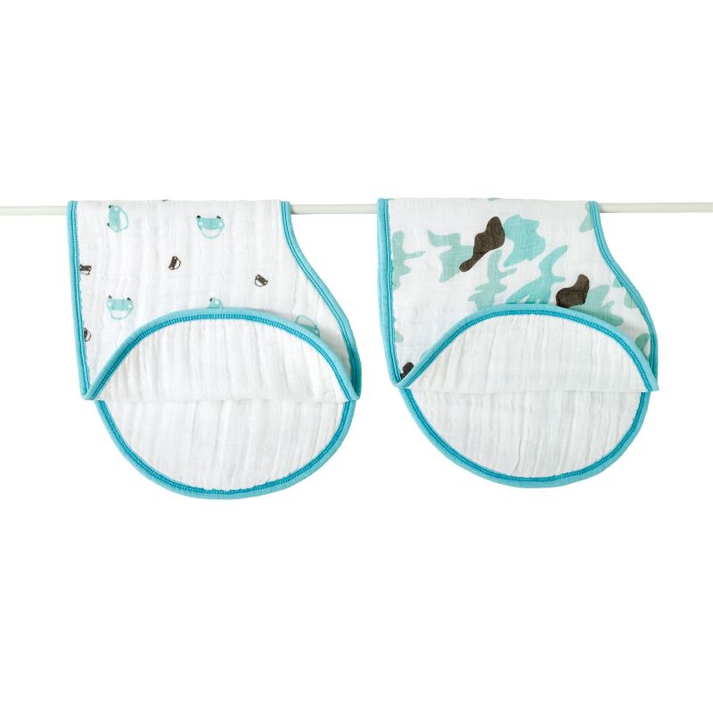 Lot de deux bavoirs en mousseline Dribble ''Little man'' aden + anais