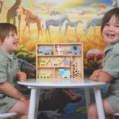 Etagère avec animaux safari