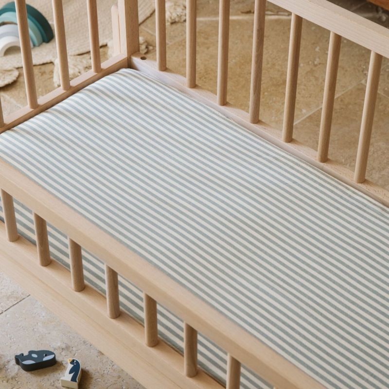 Drap housse en percale de coton Rayé Bleu Ardoise (50 x 83 cm) Kadolis Ambiance 2