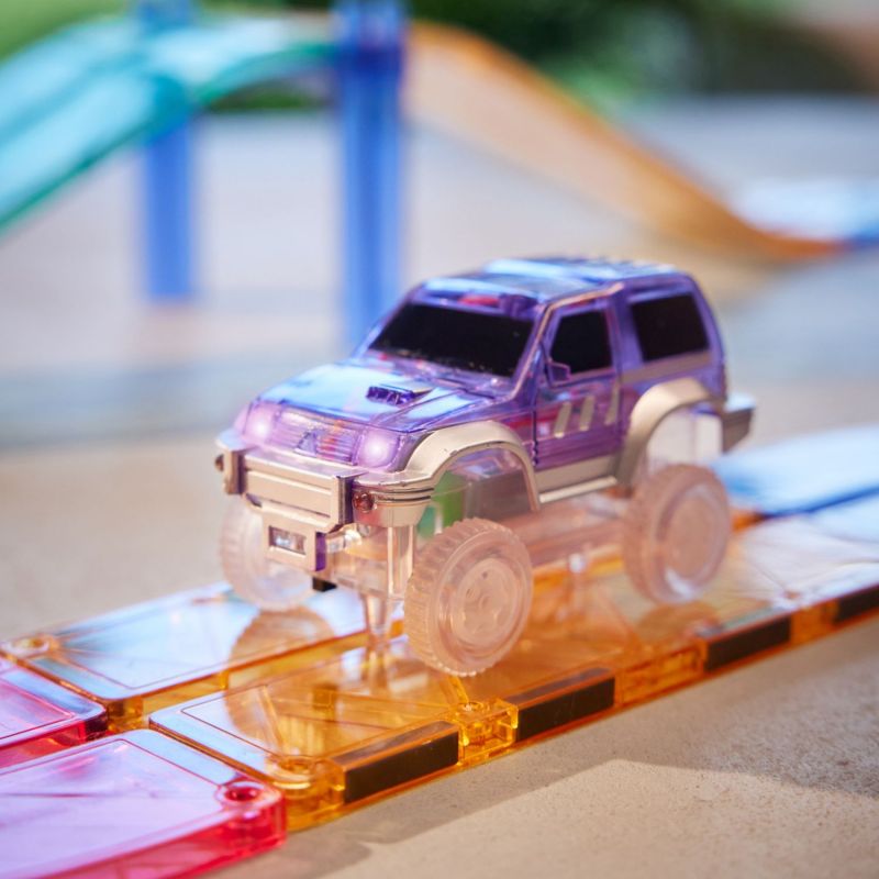 Voiture pour circuit magnétique Violette Cleverclixx Ambiance 2