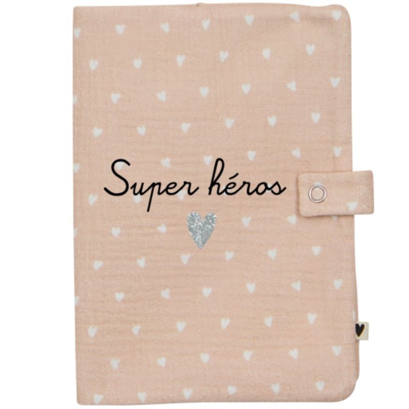 Protège carnet de santé Gaze Cœurs Beige (personnalisable) Atelier Wagram Produit 4