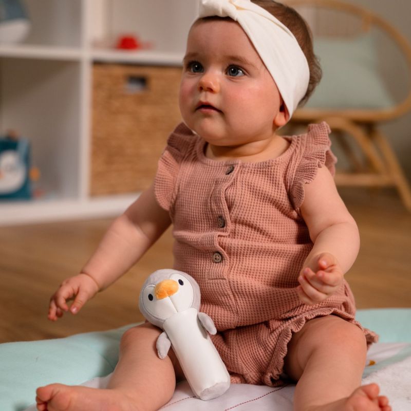 Hochet pouêt Martin le Pingouin Little Big Friends Ambiance 5