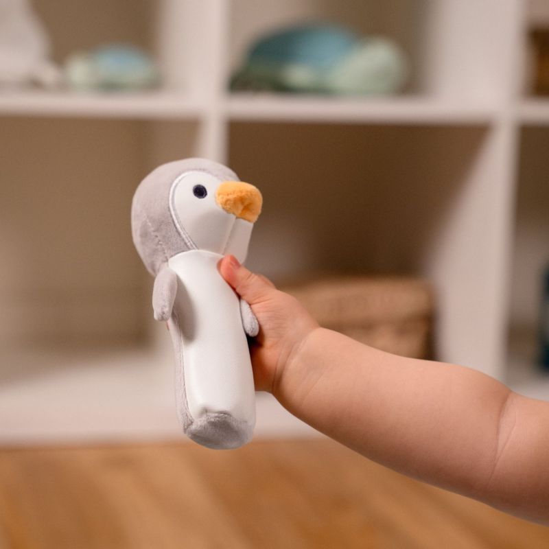 Hochet pouêt Martin le Pingouin Little Big Friends Ambiance 8