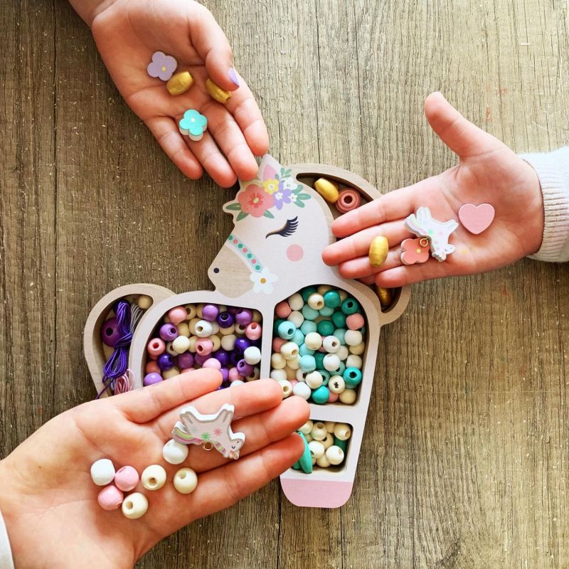 Coffret perles en bois licorne Sycomore Ambiance 4