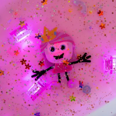 Personnage Princesse Ida et 2 cubes lumineux