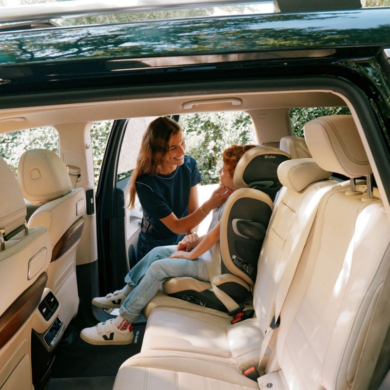 Siège-auto SOLUTION G2 Plus Moon Black (Groupe 2/3) Cybex Ambiance 2