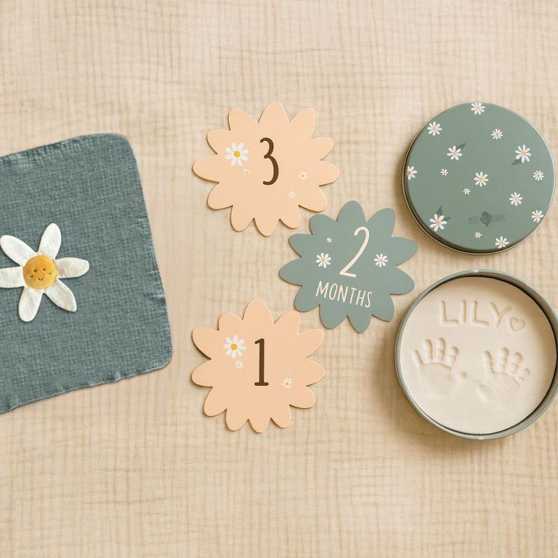 Coffret naissance à empreintes Daisy Blue Petit Artichaut Produit ouvert 8