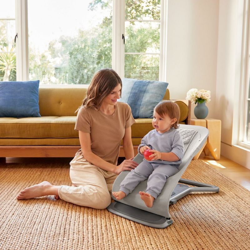 Transat Evolve 3 en 1 Mesh Gris Clair Ergobaby Ambiance 8