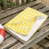 Serviette de plage Citron Pop (90 x 90 cm) Sauthon Ambiance 2