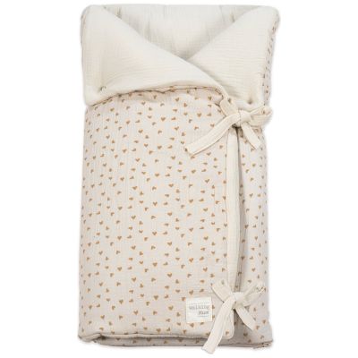 Nid d'ange et couverture Coeurs Poppy Cannelle  par Walking Mum