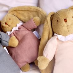 Hochet peluche lapin nid d'ange en coton bio vieux rose